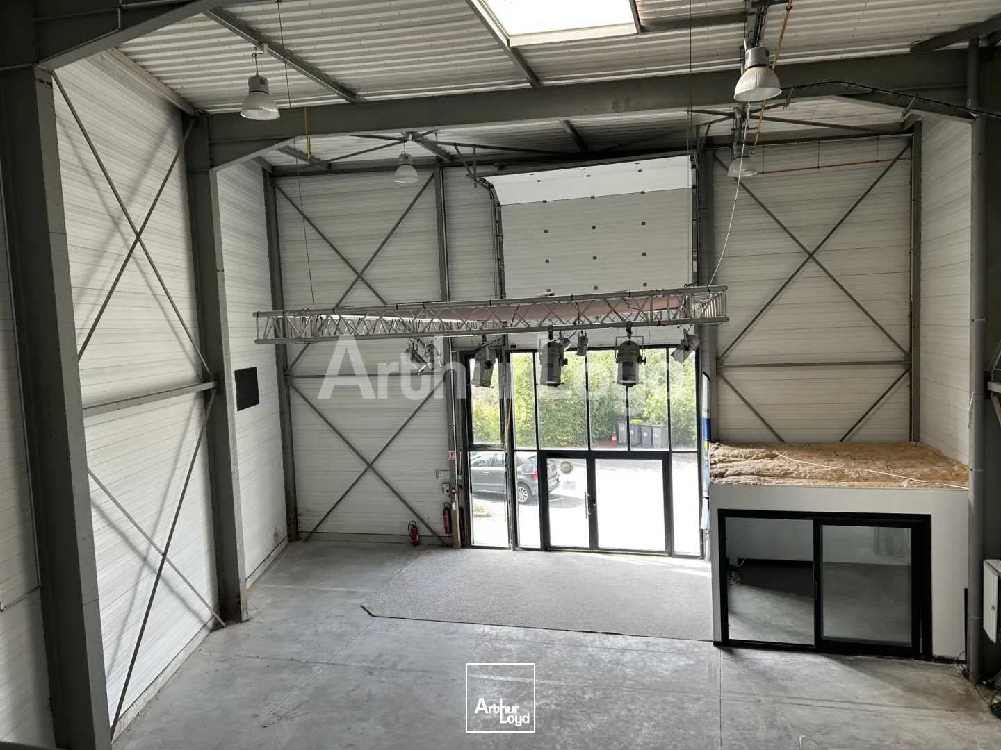 Locaux à vendre - 417m2 - Wambrechies (59118)