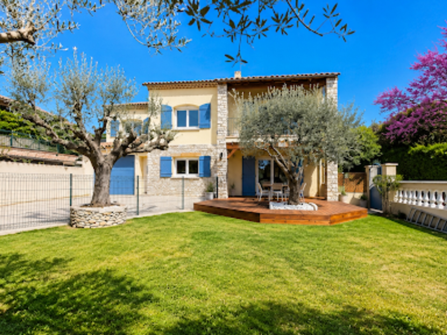 Villa 11 pièces 211 m²