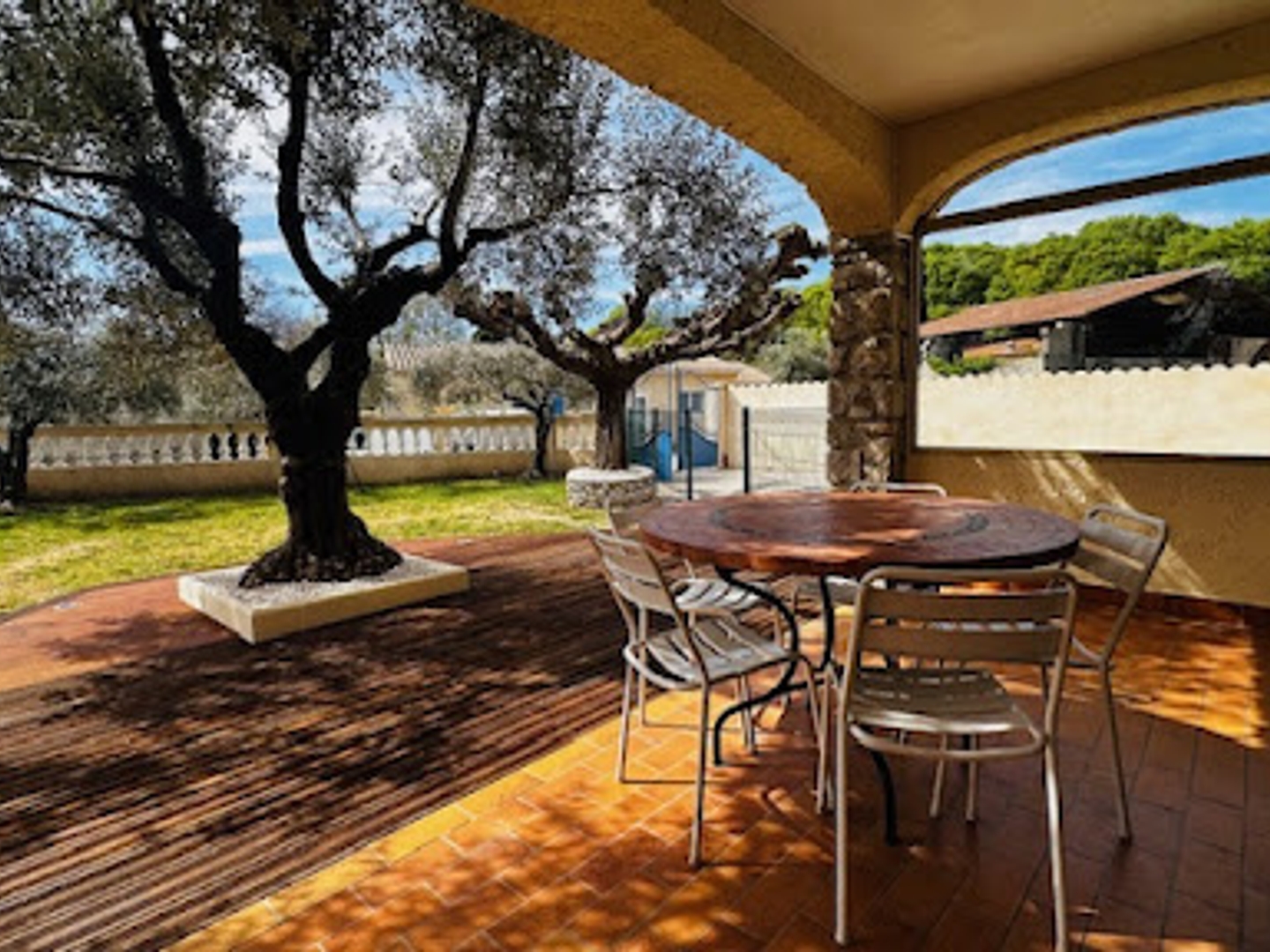 Maison à vendre - 11 pièces - 211m2 - Saint-Maurice-Sur... (26110)