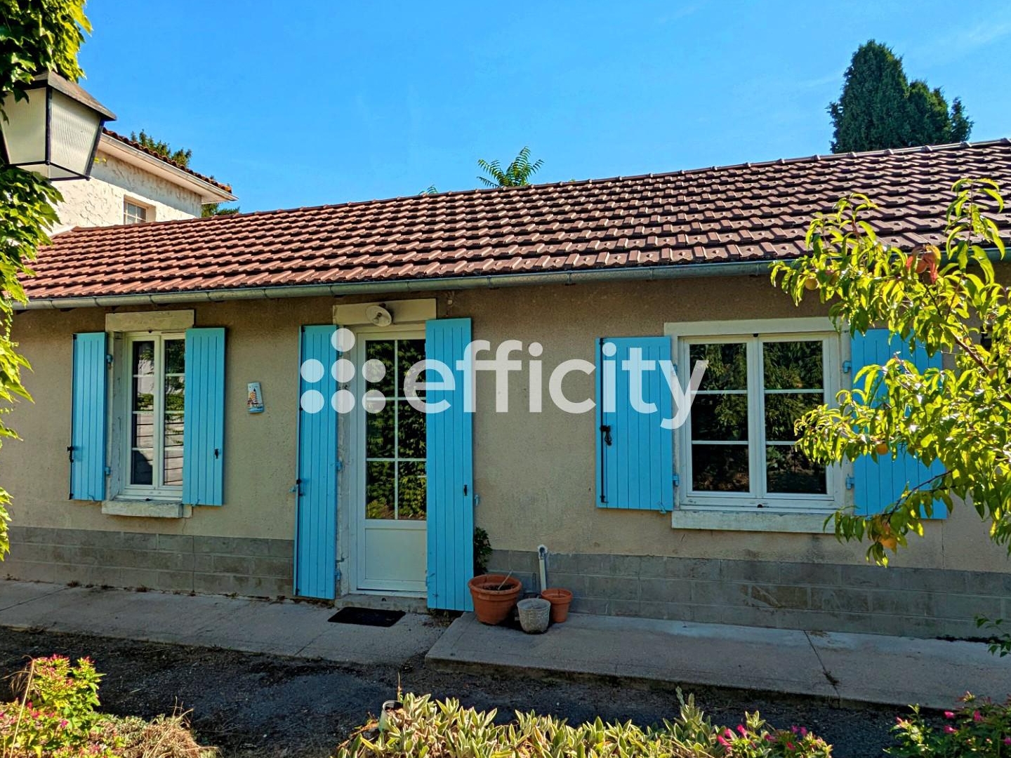 Maison à vendre - 6 pièces - 144m2 - Barbezieux-Saint-... (16300)