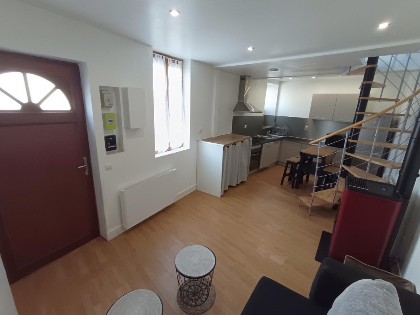 Maison meublé 1 chambre et bureau Picquigny