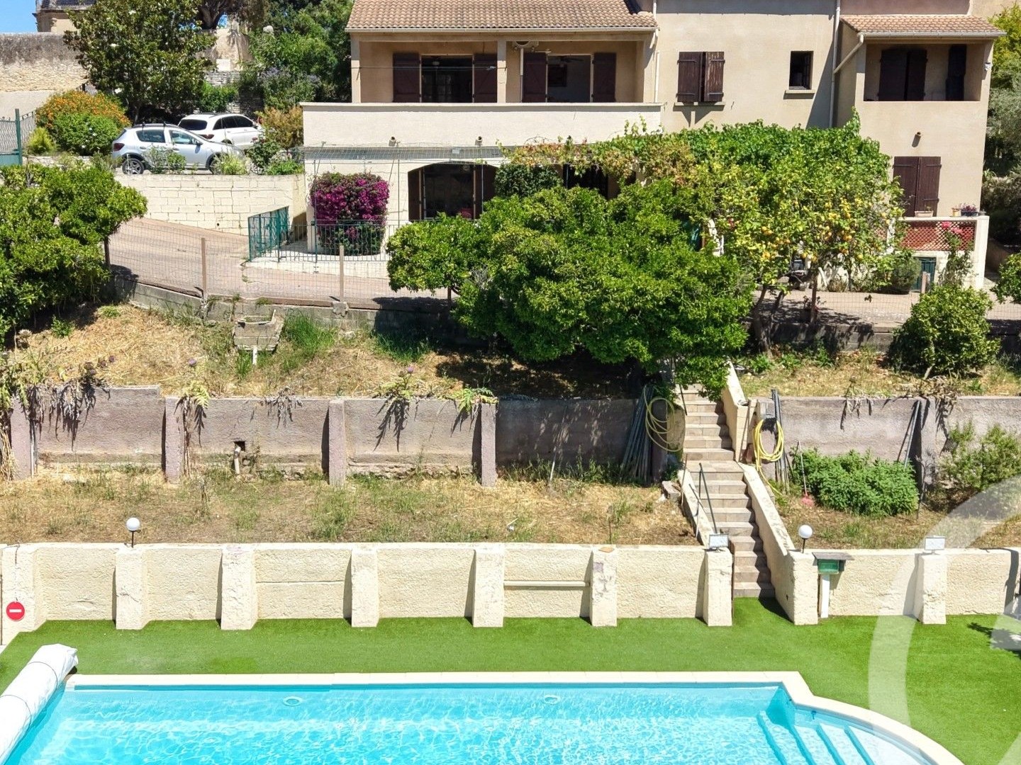 Maison 10 pièces 232 m²