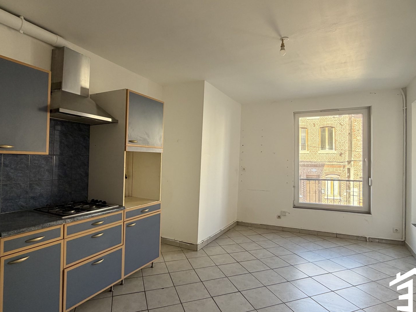 Immeuble à vendre - 120m2 - Avesnes-Sur-Helpe (59440)