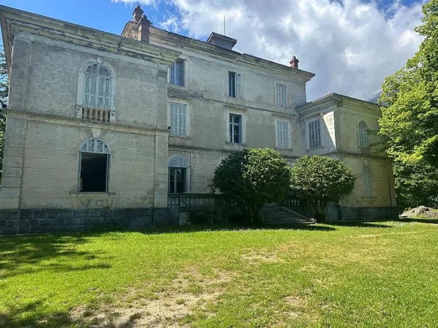 Maison à vendre - 12 pièces - 800m2 - Santo-Pietro-Di-V... (20250)
