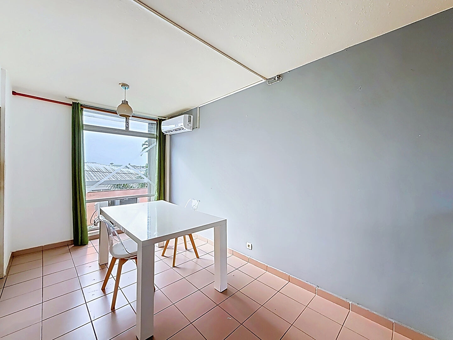 Appartement à vendre - 3 pièces - 58m2 - Les Abymes (97139)