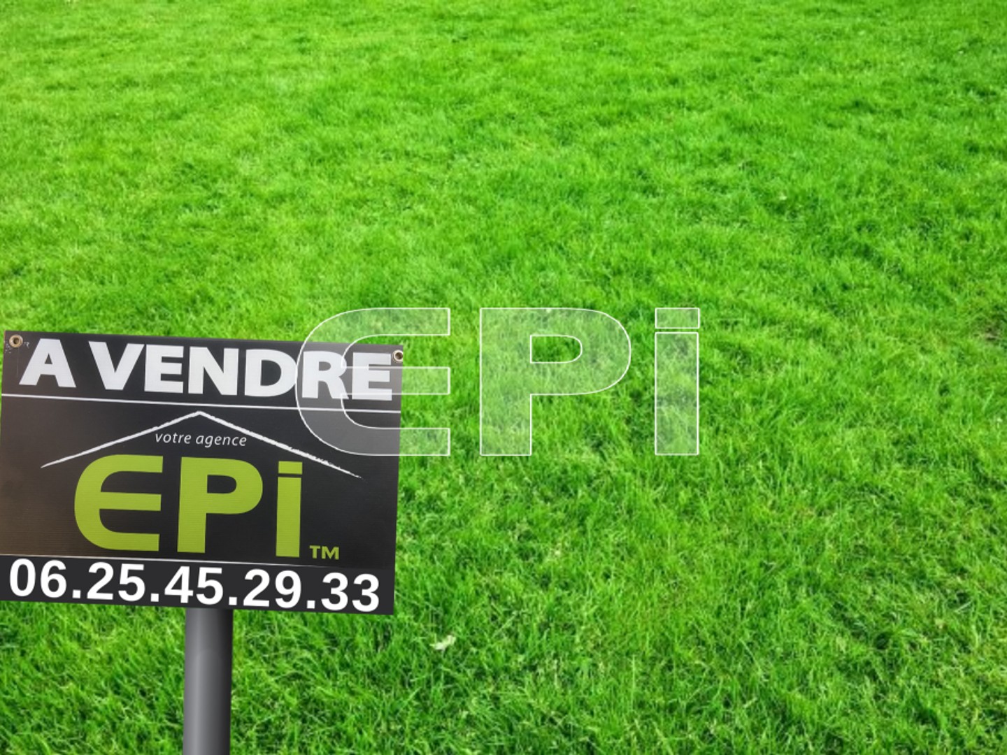 CERNUSSON A 5 minutes de Vihiers terrain constructible viabilis?