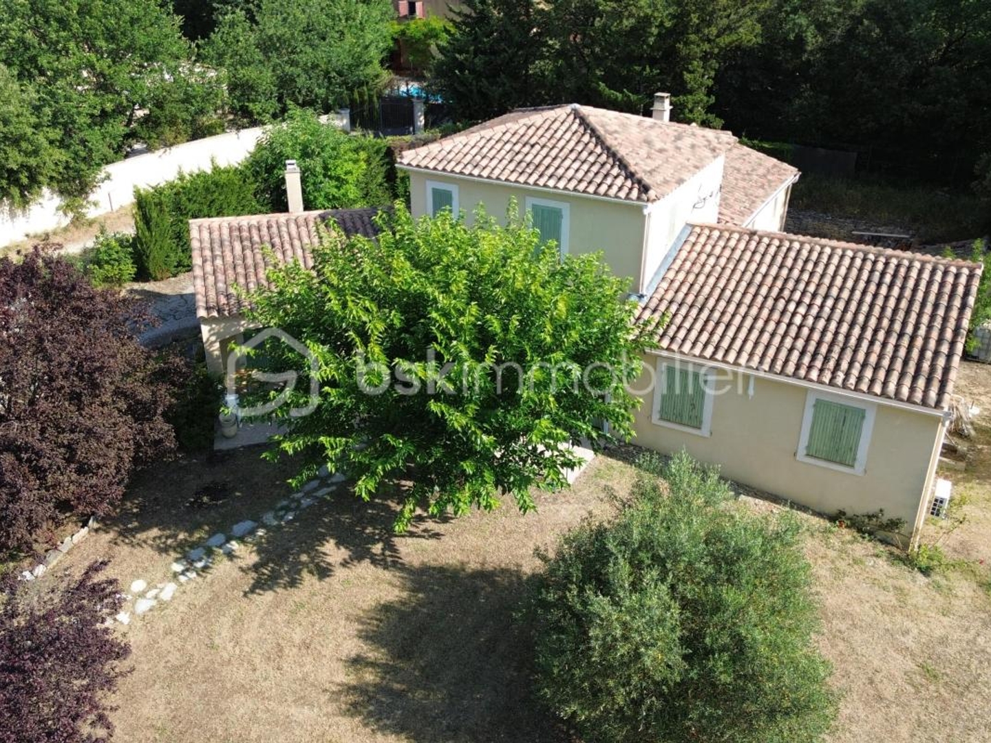 Maison à vendre - 5 pièces - 150m2 - Mormoiron (84570)