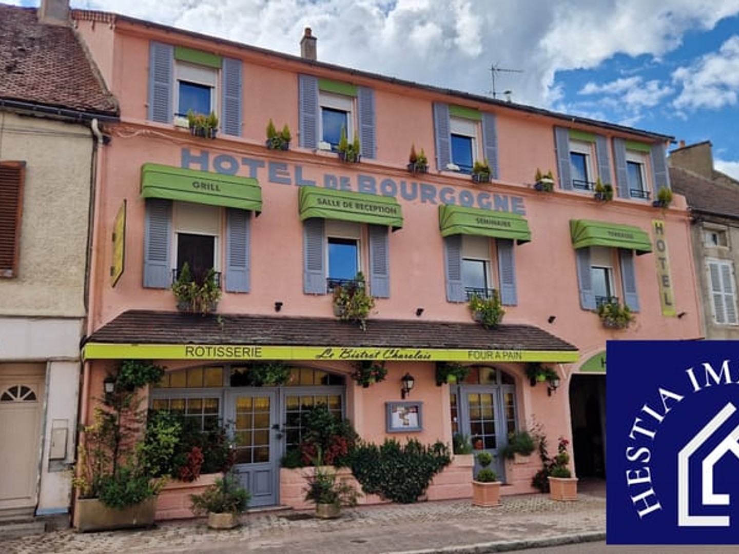 Local commercial 764 m²