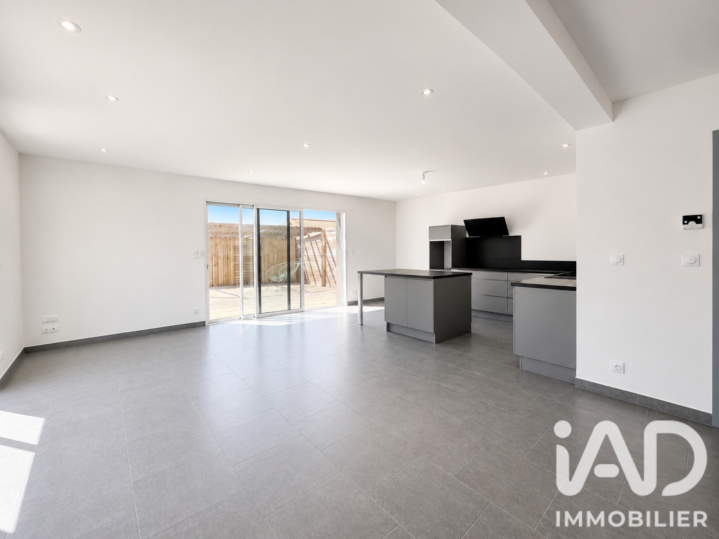Maison à vendre - 5 pièces - 109m2 - La Plaine-Sur-Mer (44770)