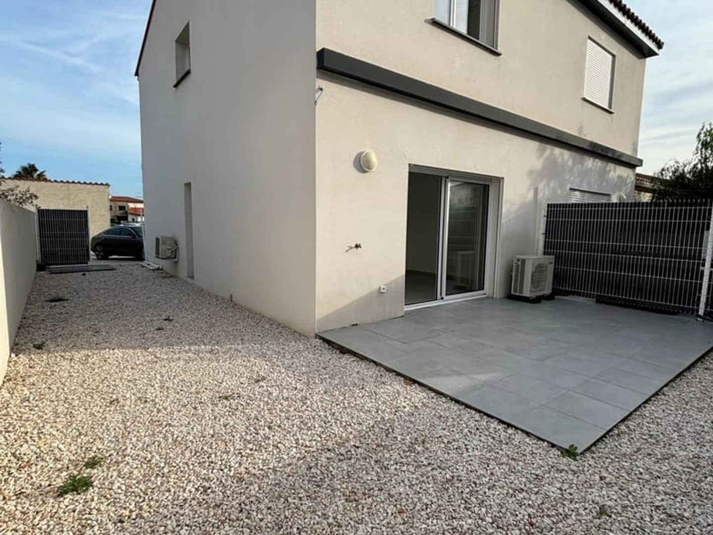 VILLA CONTEMPORAINE 3 FACES T3 AVEC PARKING