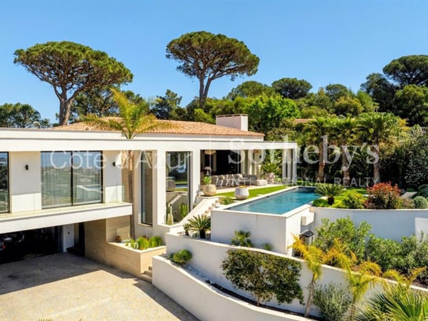Maison à vendre - 10 pièces - 420m2 - Sainte-Maxime (83120)