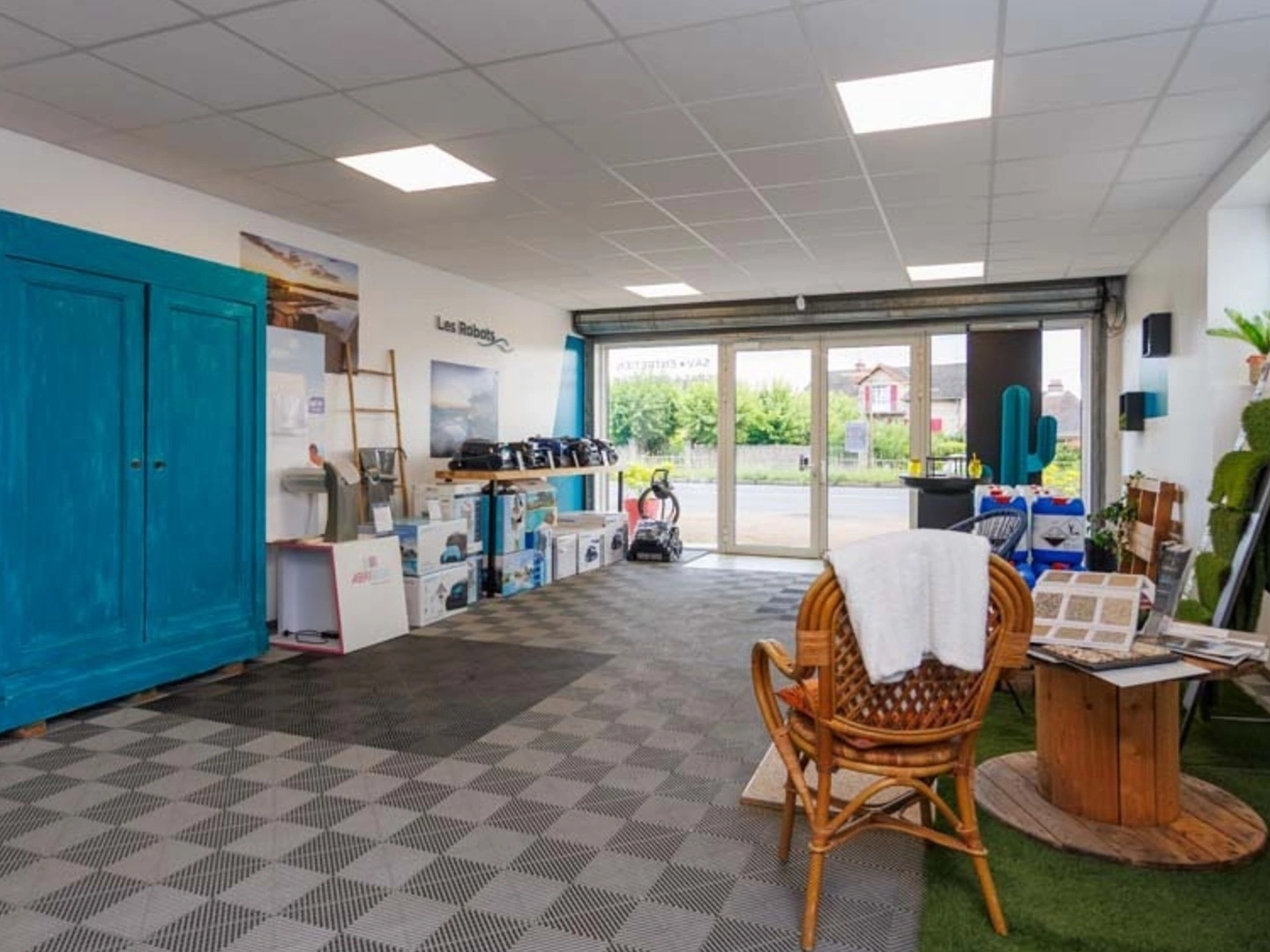 Magasin à vendre - 6 pièces - 245m2 - Paray-Le-Monial (71600)