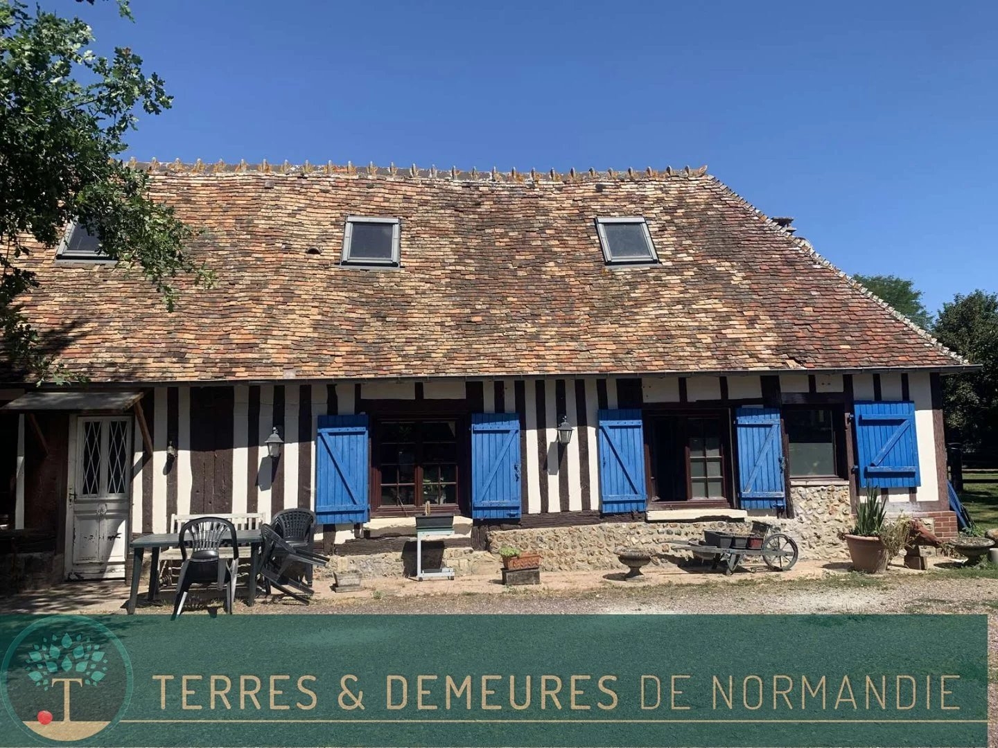 En NORMANDIE, département de l'EURE, à proximité de BEAUMESNIL,