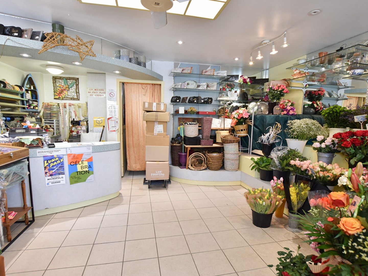 Magasin à vendre - 2 pièces - 39m2 - Besançon (25000)