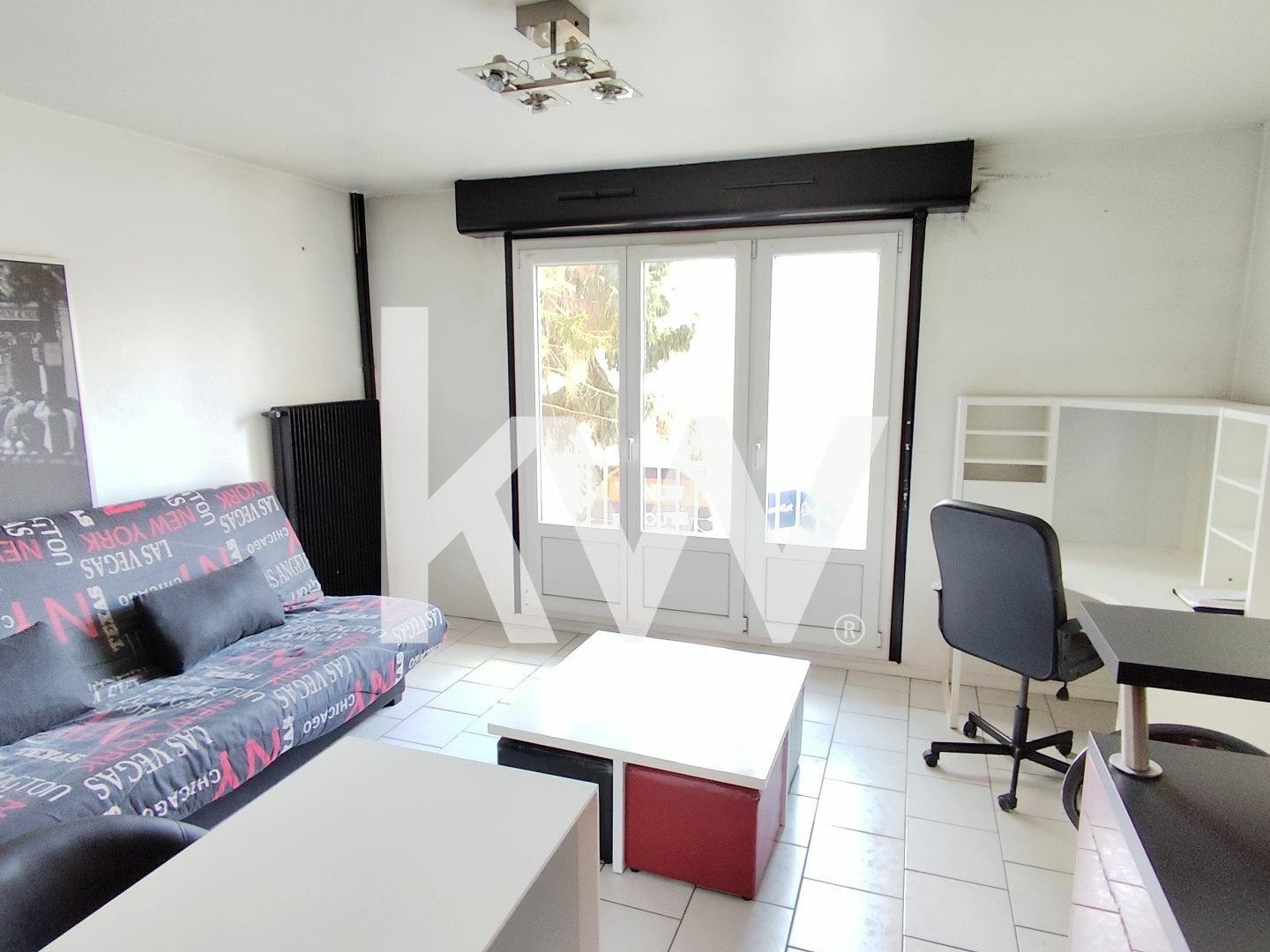 REIMS Studio balcon place de parking à Reims (29 m²)