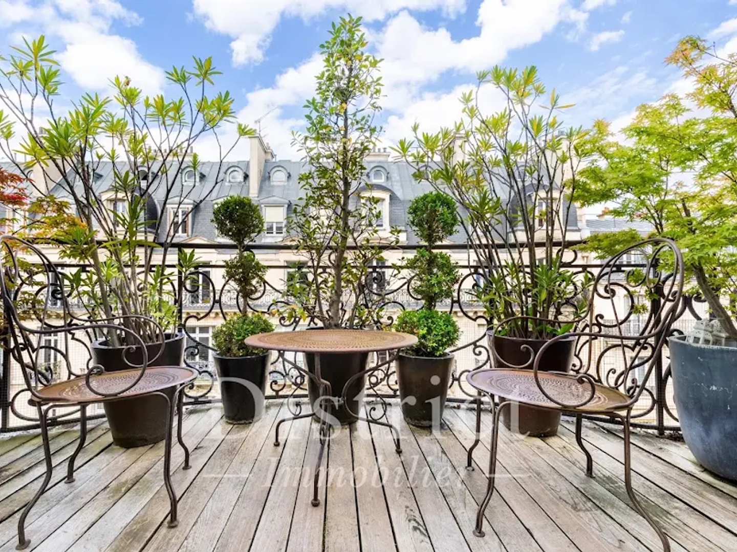 Appartement à vendre - 5 pièces - 121m2 - Paris 17e (75017)