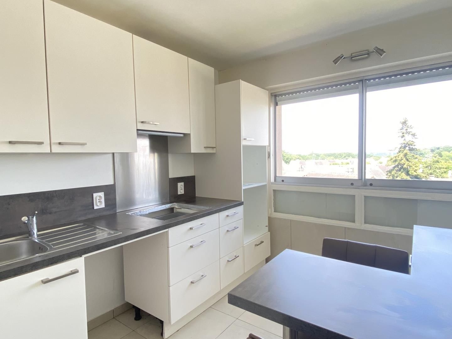 Appartement à vendre - 3 pièces - 77m2 - Maurepas (78310)