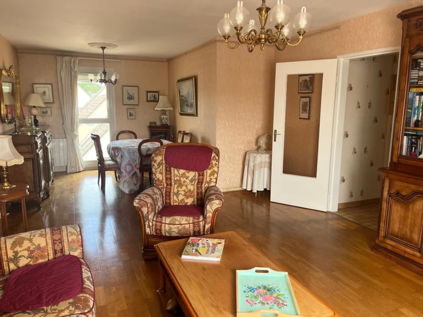 Appartement À Vendre 79m2 loi carrez