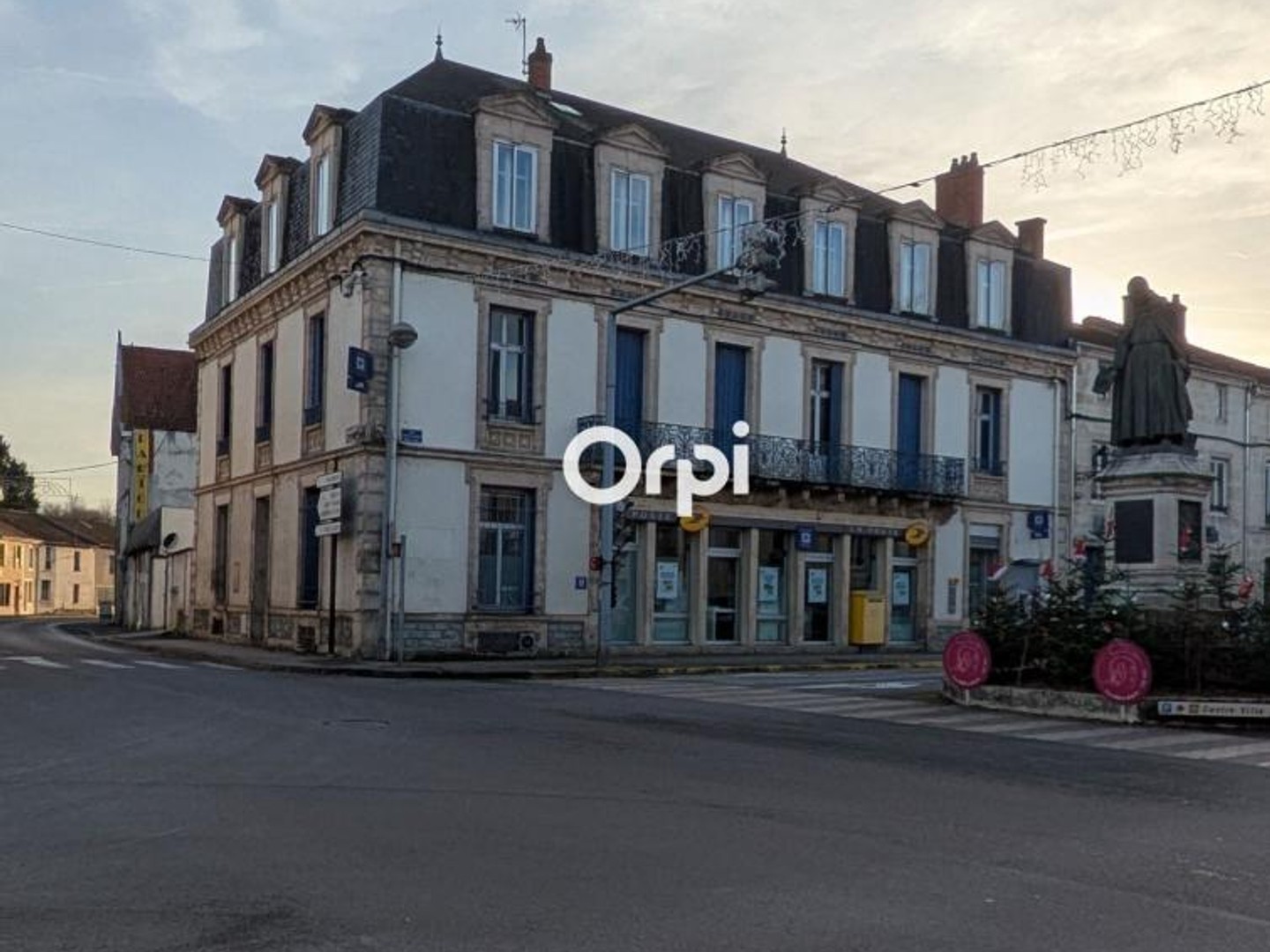Immeuble à vendre - 6 pièces - 629m2 - Joinville (52300)