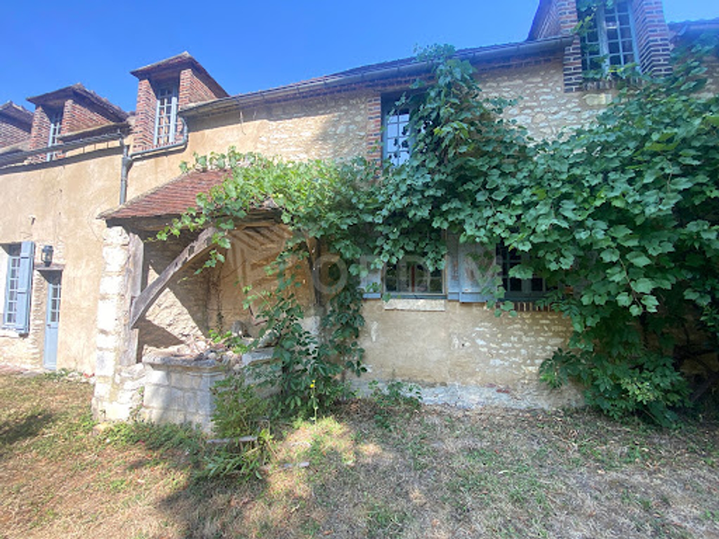 Maison à vendre - 7 pièces - 310m2 - Le Charme (45230)