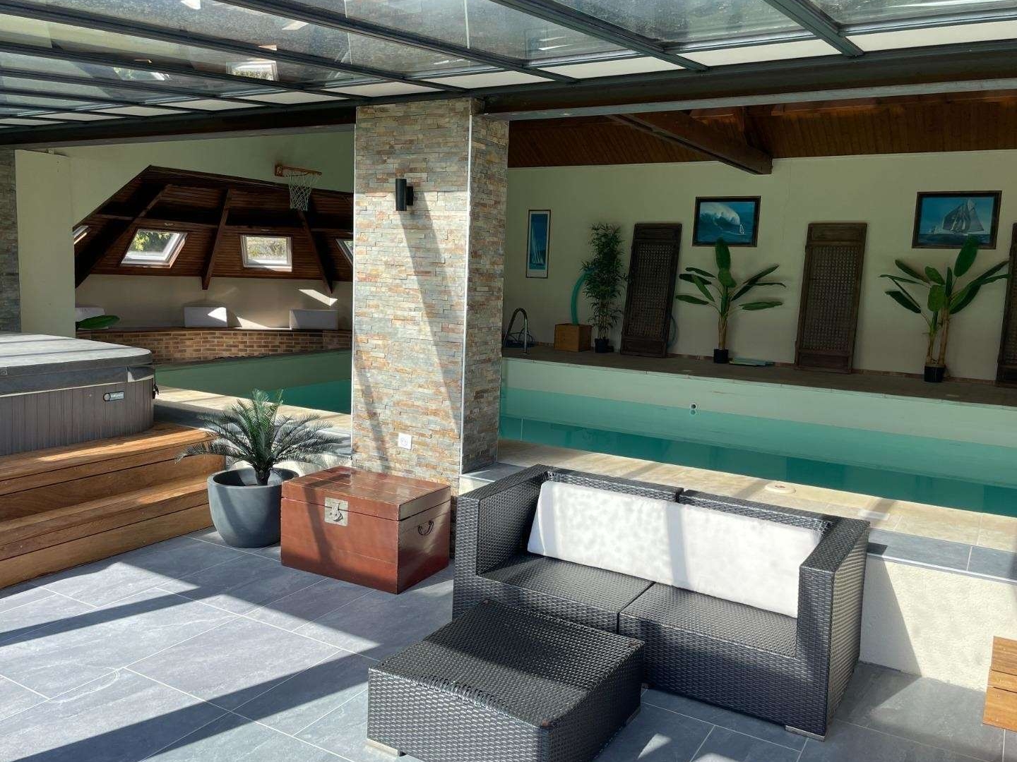 Maison à vendre - 8 pièces - 200m2 - Hermanville-Sur-Mer (14880)