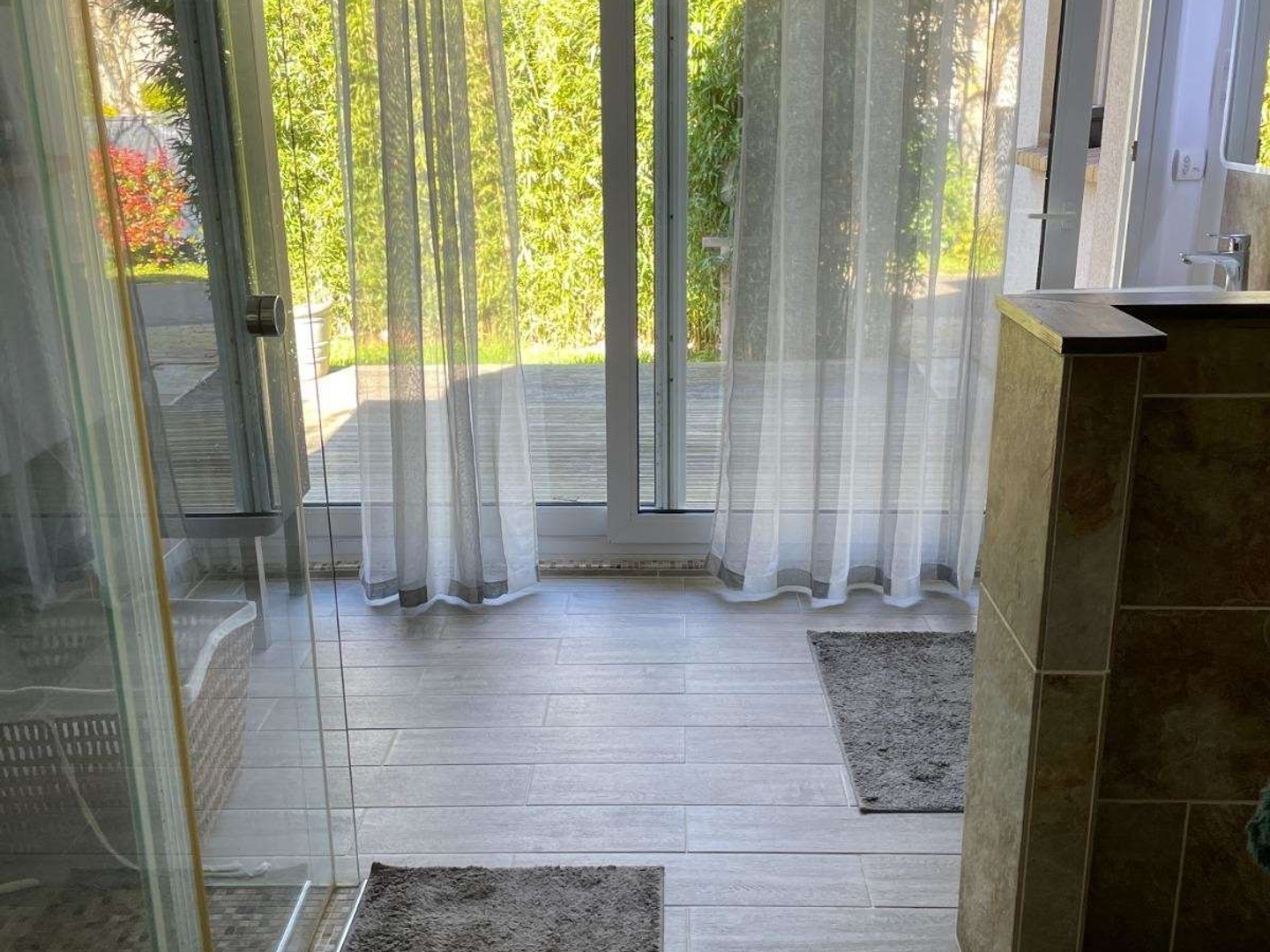 Maison à vendre - 8 pièces - 200m2 - Hermanville-Sur-Mer (14880)