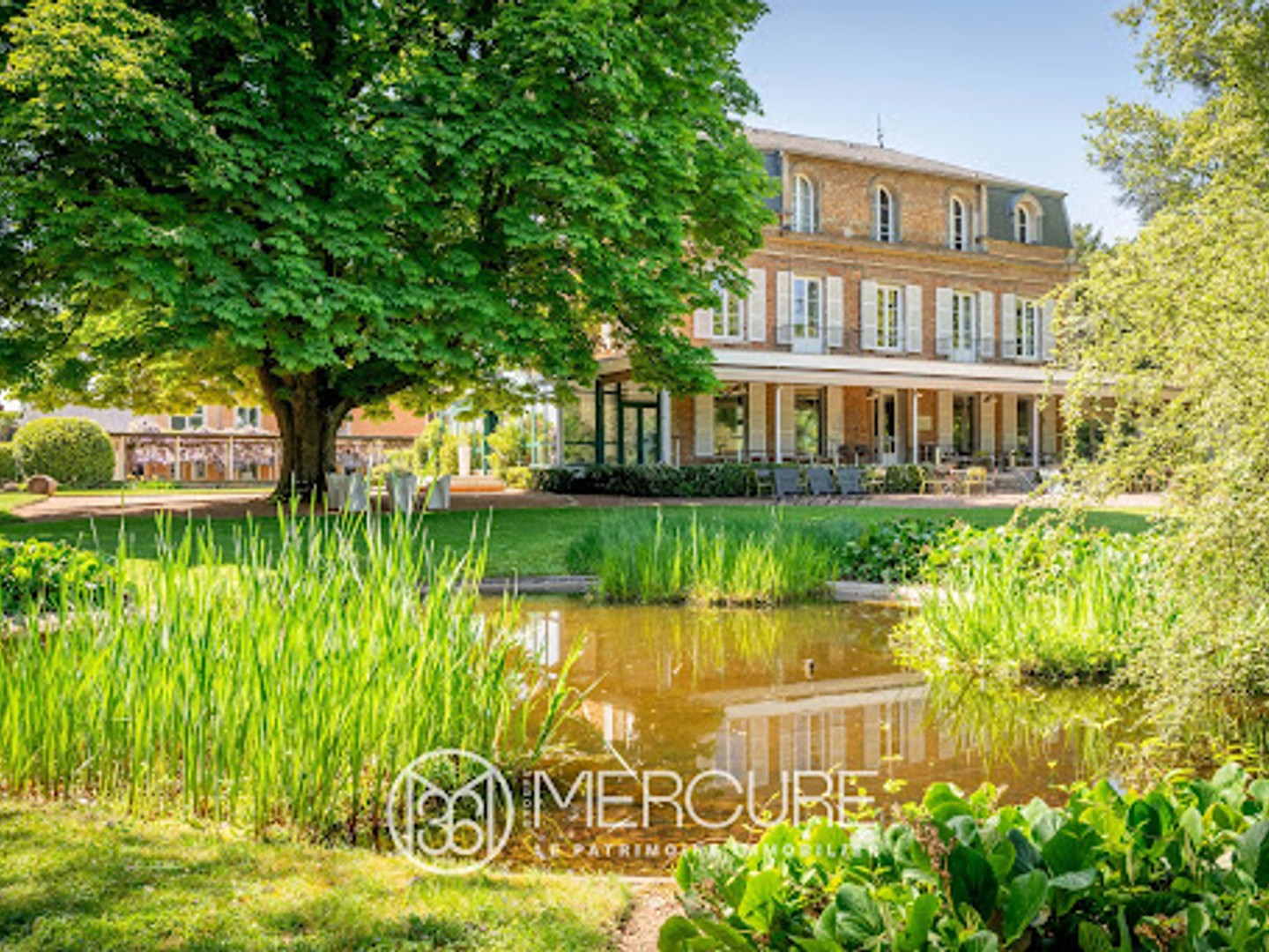 Propriété 1460 m²