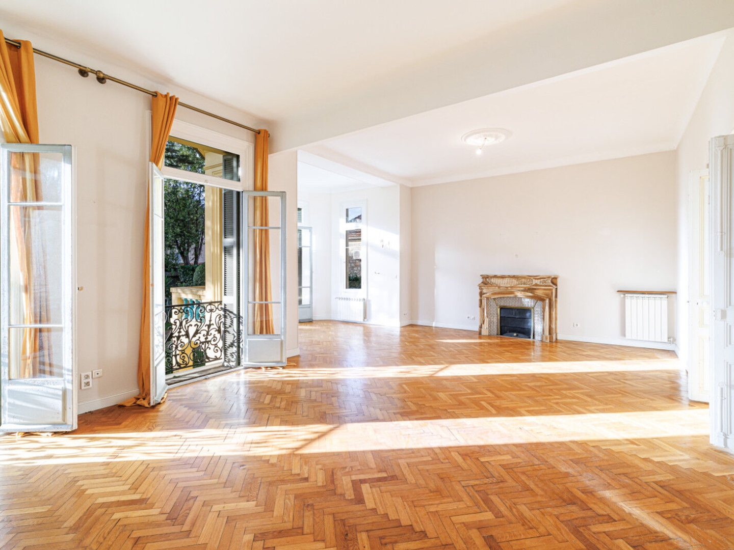 Appartement à vendre - 6 pièces - 154m2 - Nice (06100)