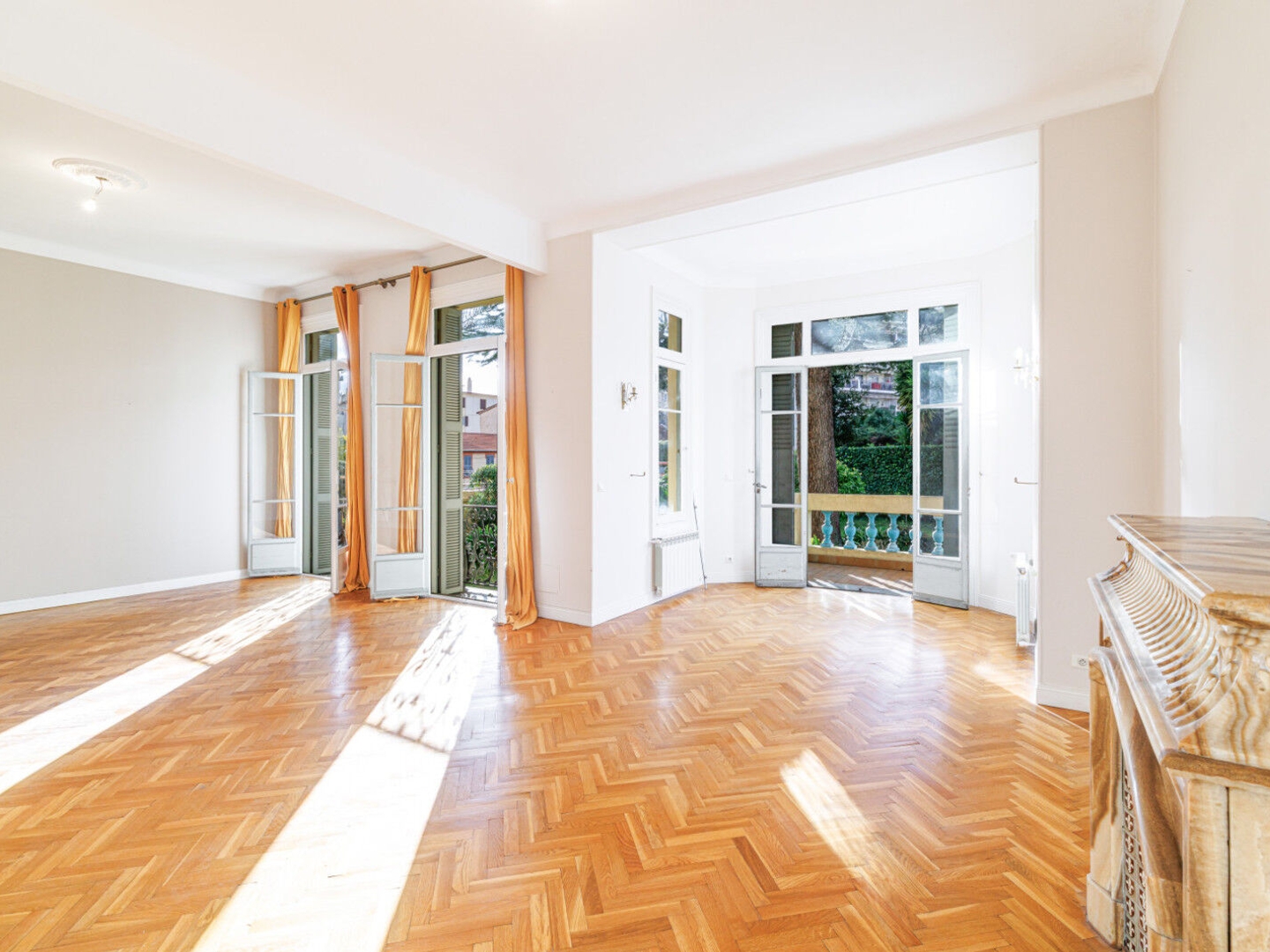 Appartement à vendre - 6 pièces - 154m2 - Nice (06100)