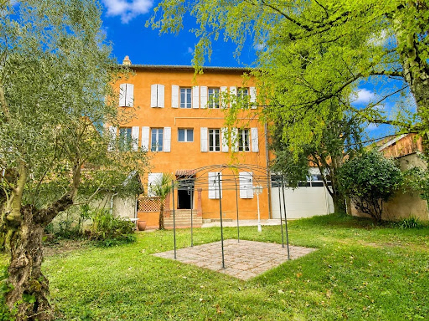 Maison 17 pièces 516 m²