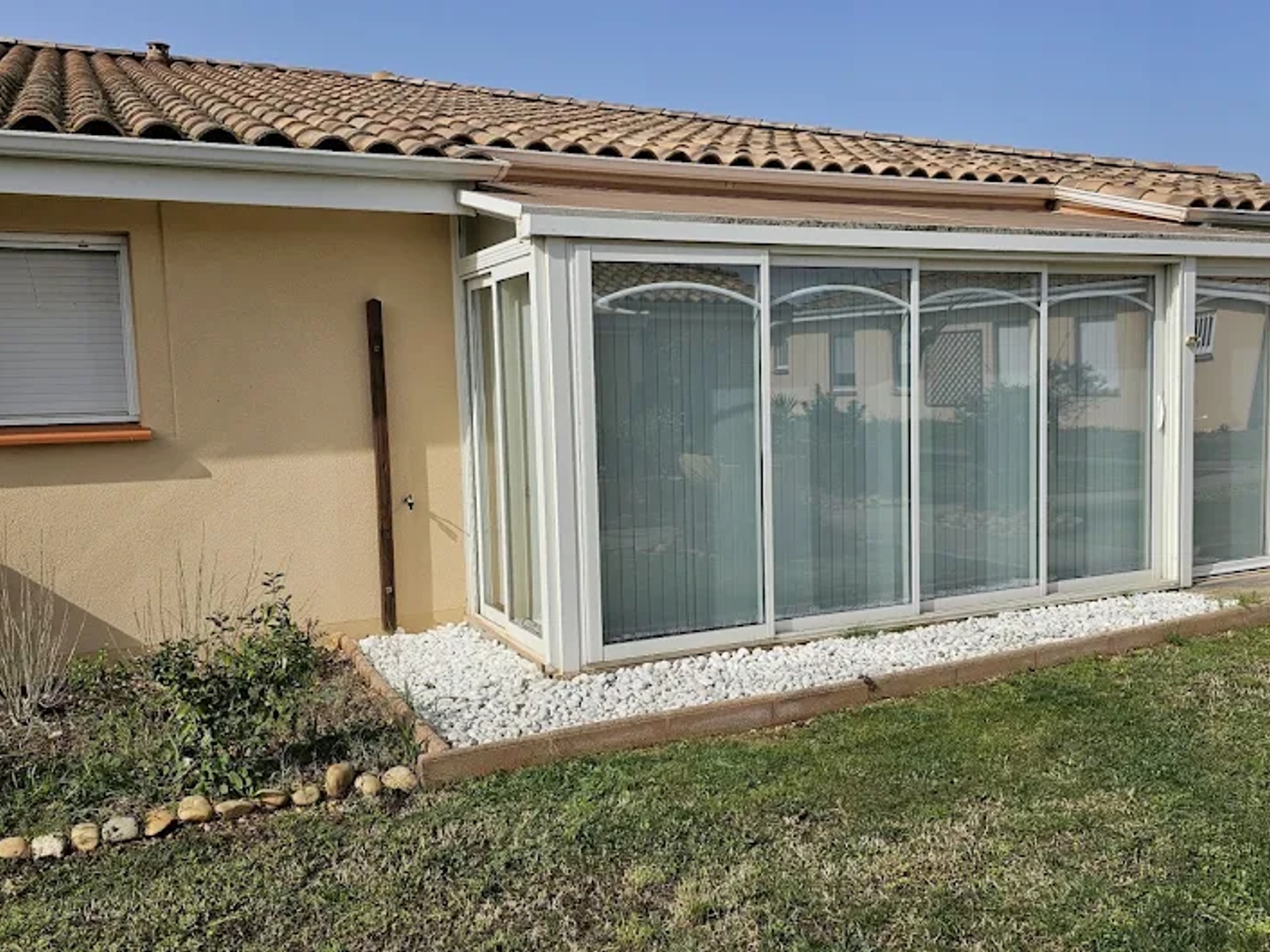 Maison à vendre - 4 pièces - 75m2 - Saint-Gilles (30800)