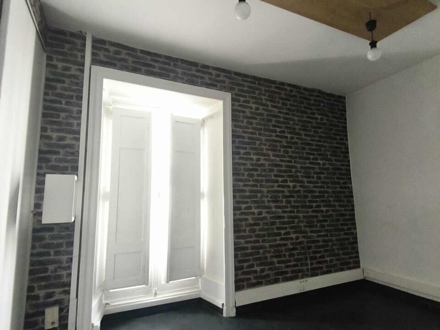 Locaux à vendre - 25m2 - Loiré (49440)