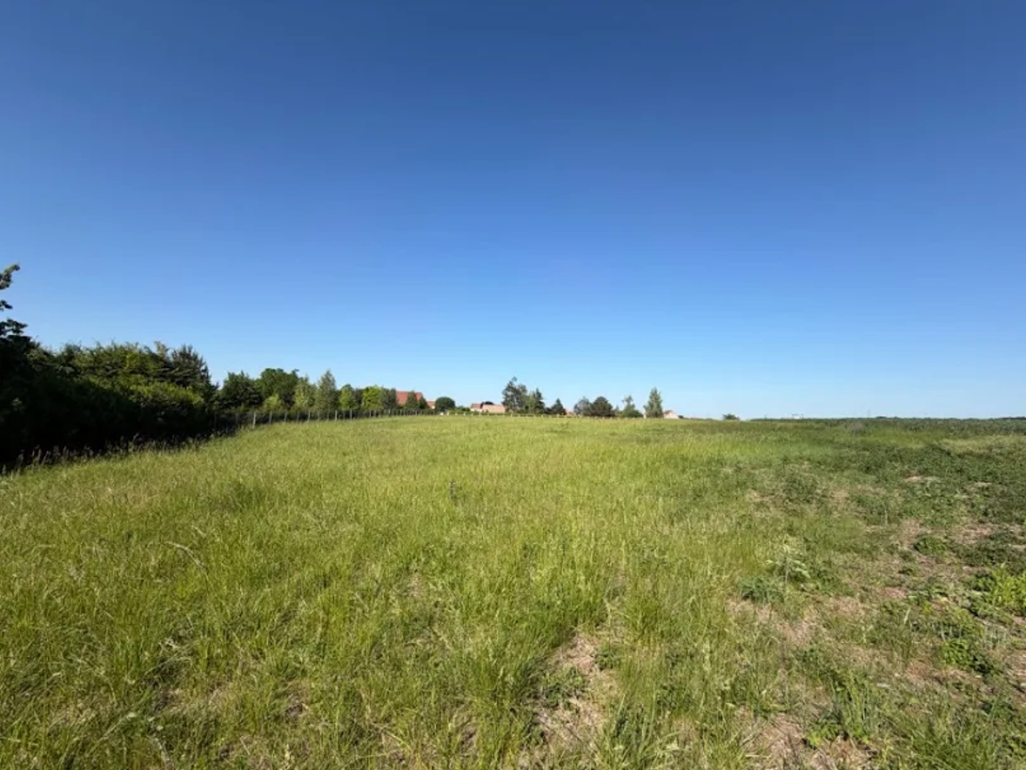 Terrain 1400 m²