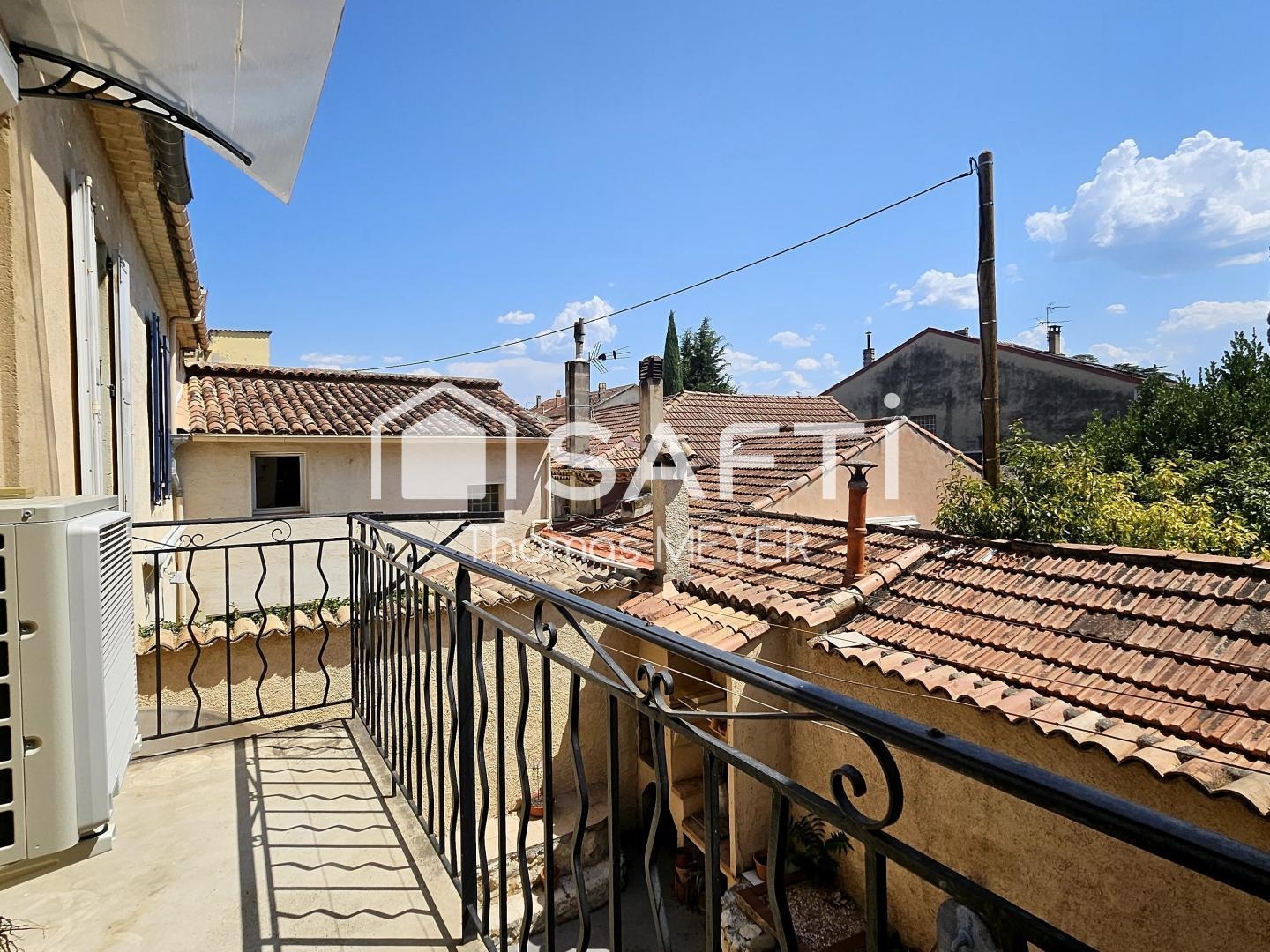 Maison à vendre - 6 pièces - 146m2 - Pertuis (84120)