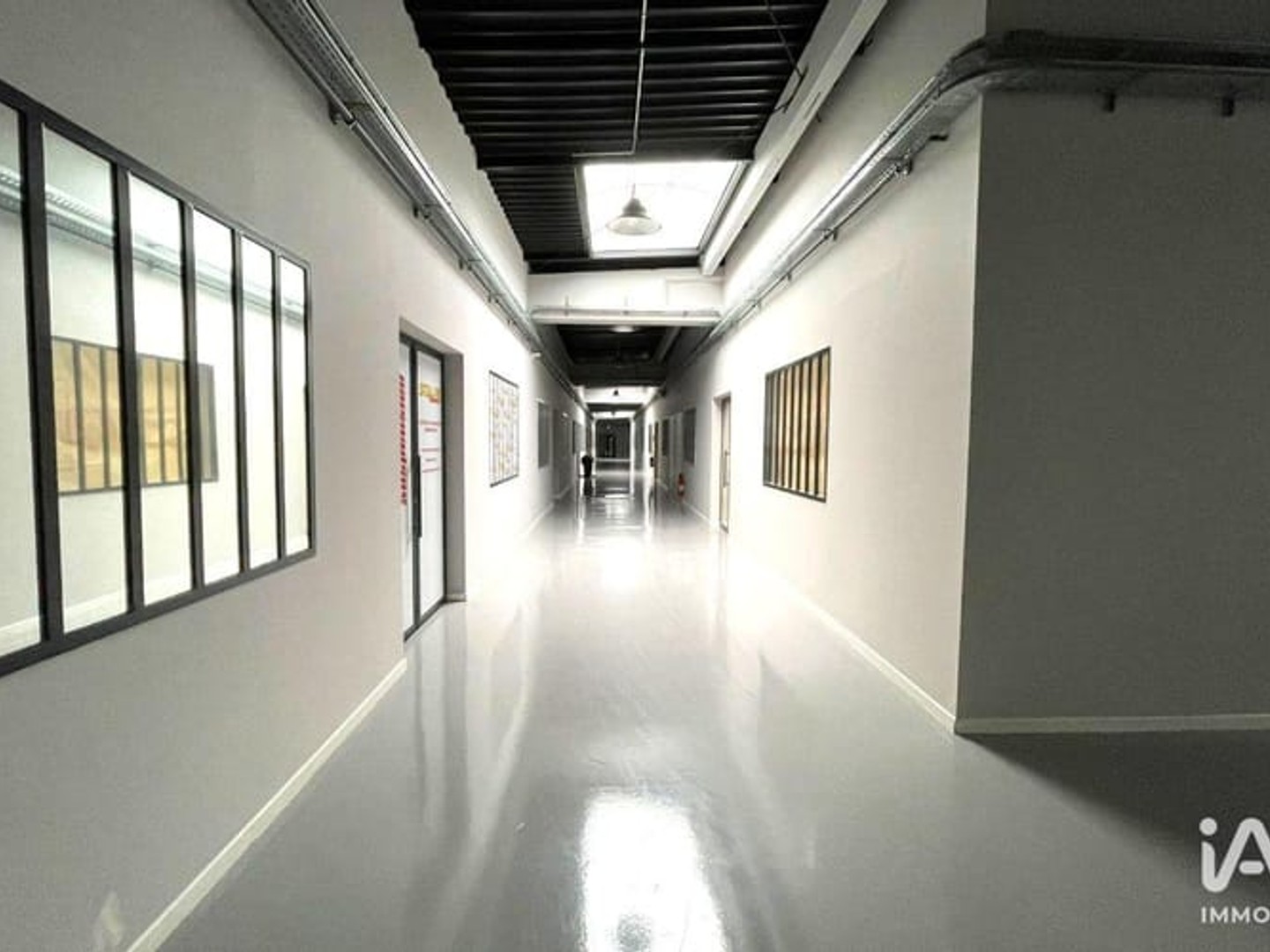 Magasin à vendre - 179m2 - Évry-Courcouronnes (91080)