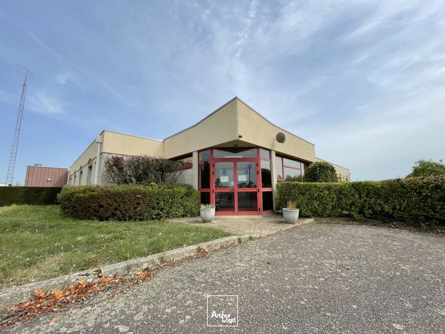 Bureaux à vendre à LA MADELEINE DE NONANCOURT 27320