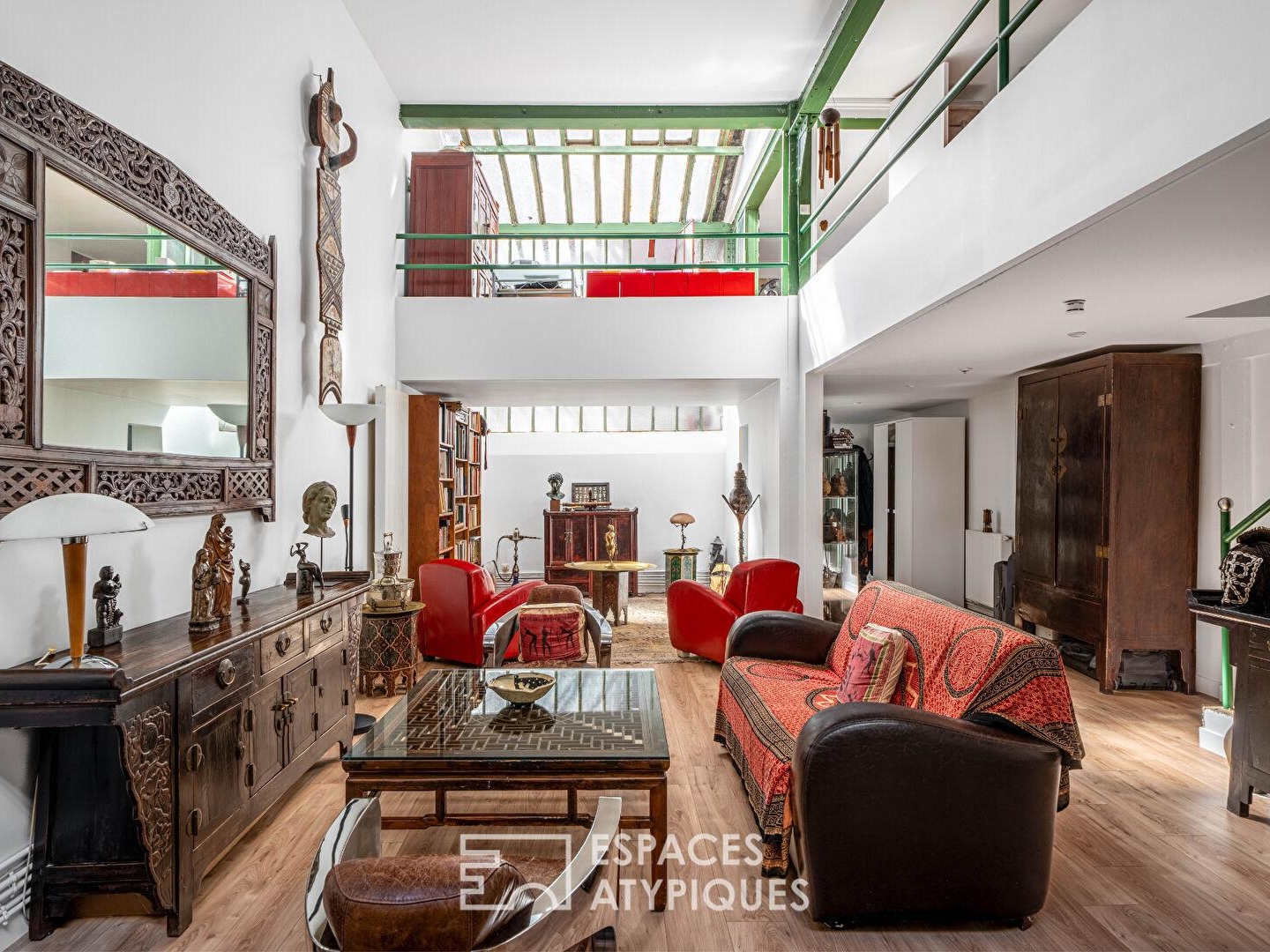 Locaux à vendre - 3 pièces - 131m2 - Paris 10e (75010)