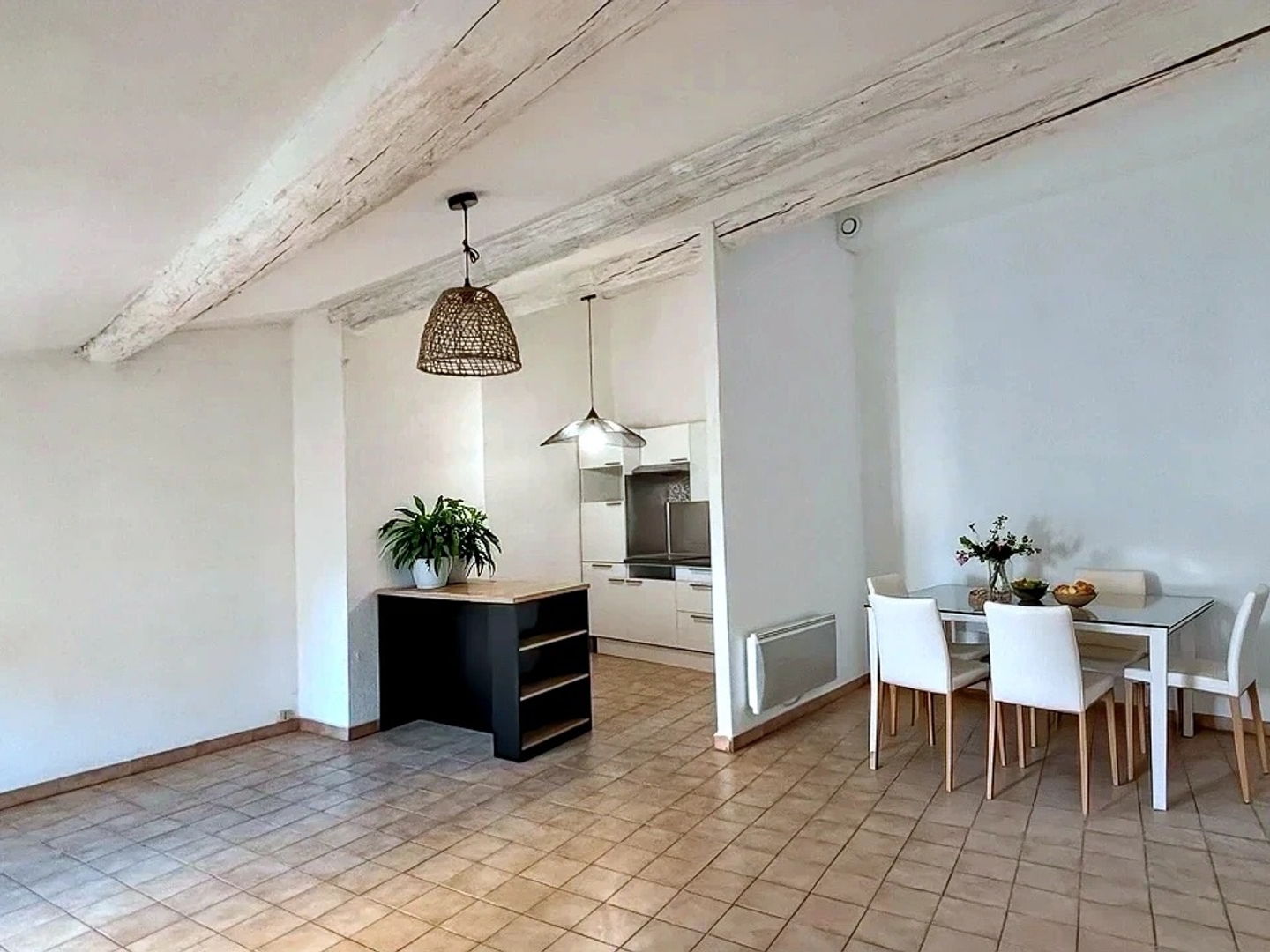 Appartement à vendre - 2 pièces - 50m2 - L'isle-Sur-La-Sorgue (84800)