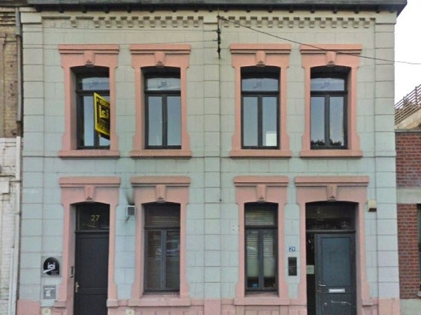 Bureau 130 m²
