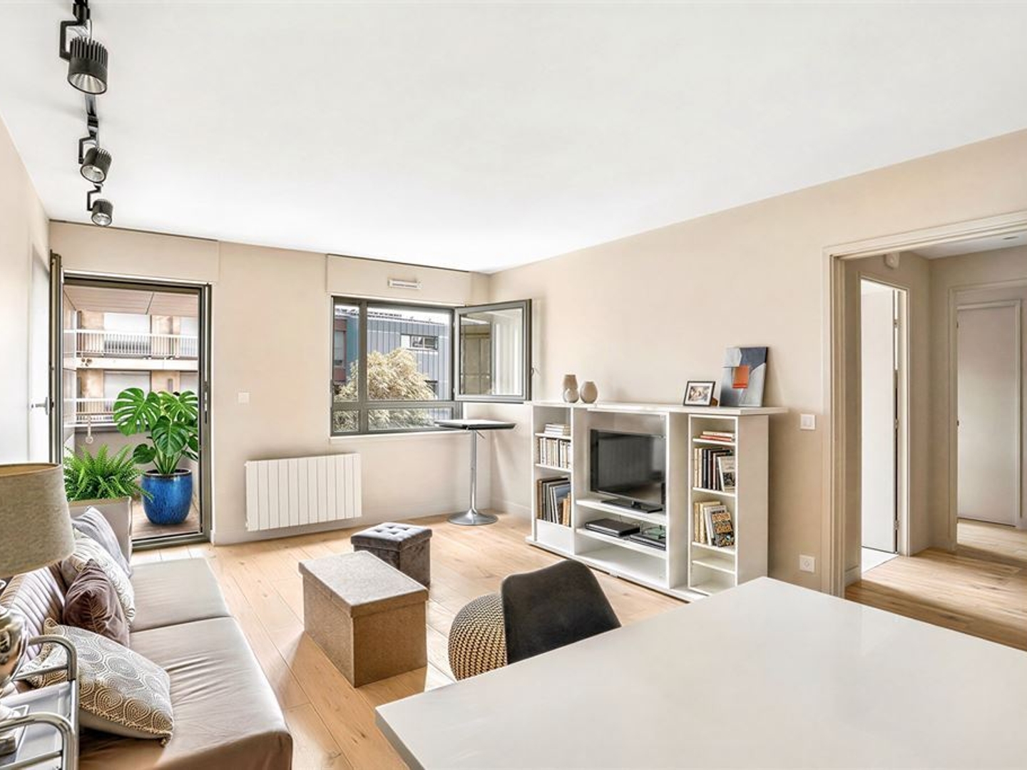 Appartement à vendre - 2 pièces - 52m2 - Paris 20e (75020)