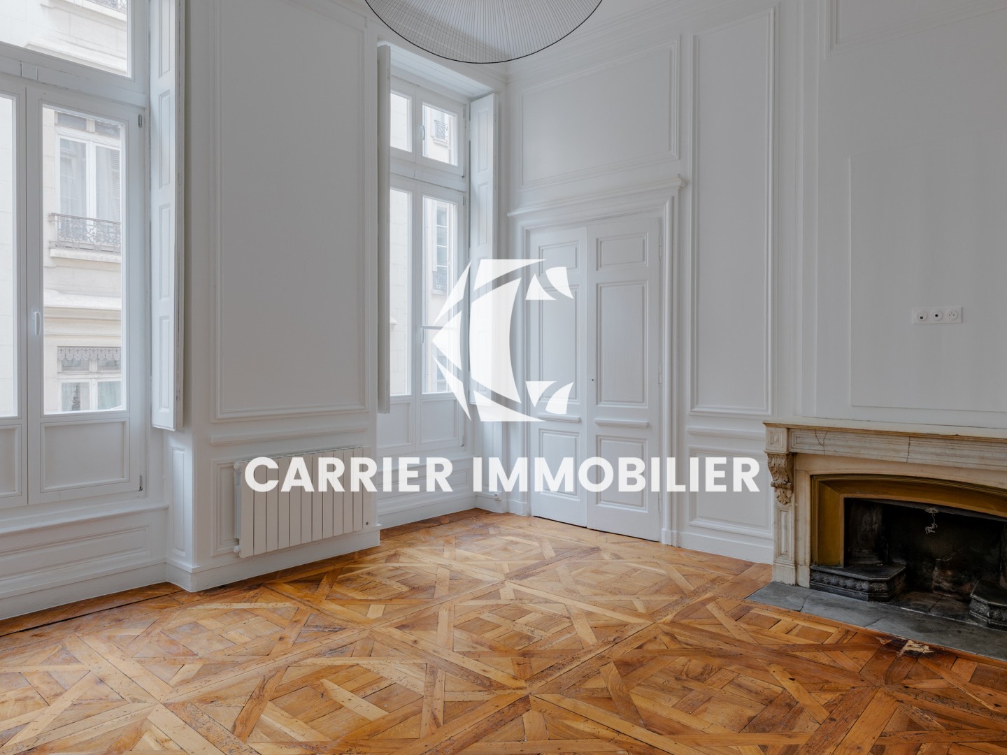 T2 de 44m2 avec Mezzanine entièrement rénové - Rue Auguste Comte