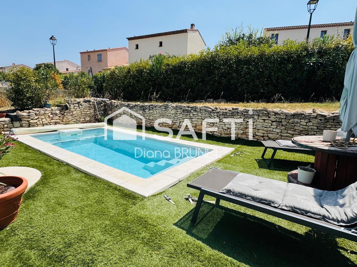 Maison à vendre - 4 pièces - 86m2 - Grambois (84240)