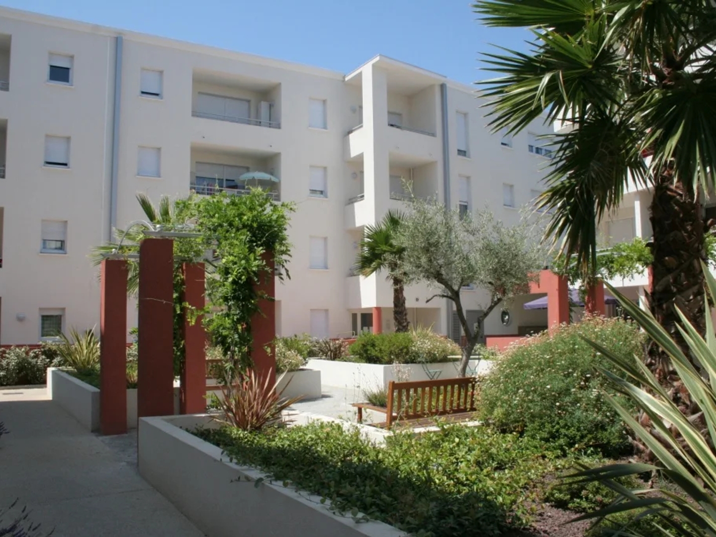 Appartement à vendre - 4 pièces - 81m2 - Nîmes (30000)