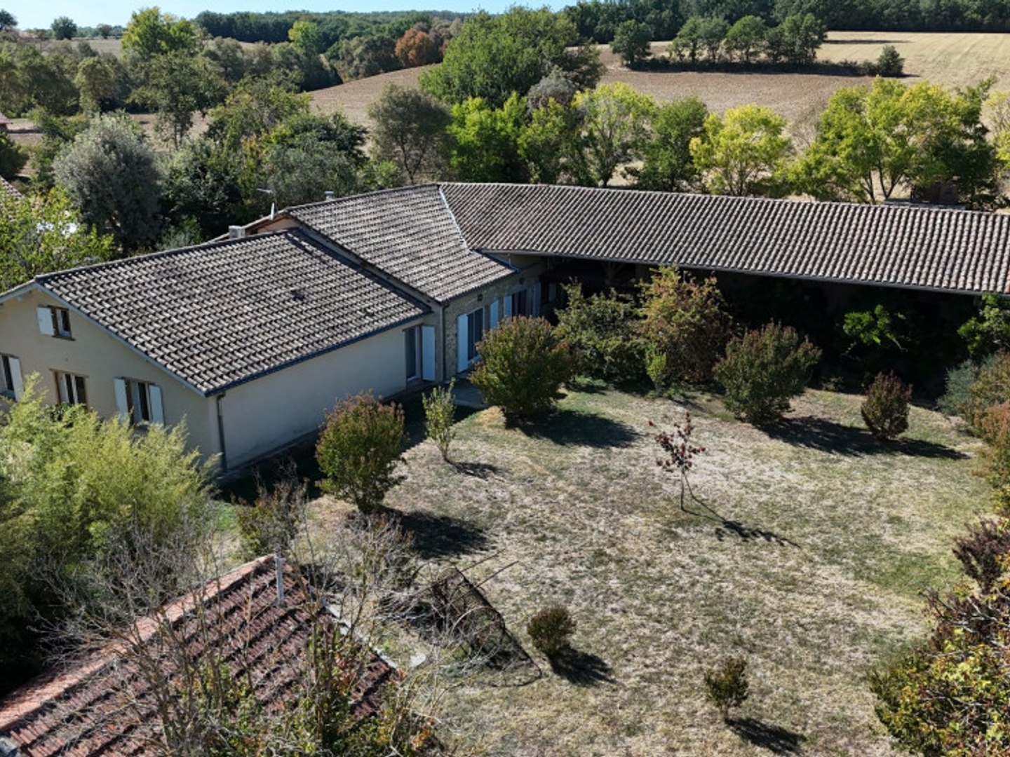 Maison à vendre - 8 pièces - 374m2 - Mauvezin (32120)
