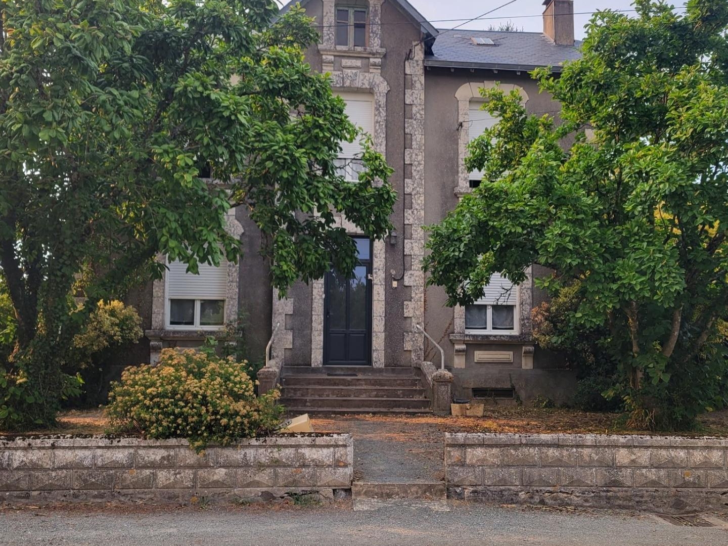 MAISON DE CHARME HARMONISEE PAR UN CHALET AU FOND DU JARDIN