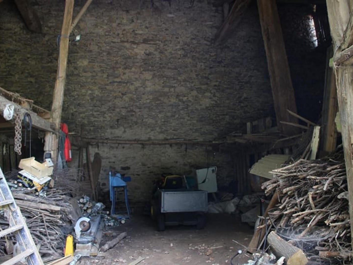 Locaux à vendre - 1 pièce - 90m2 - Chaillac-Sur-Vienne (87200)