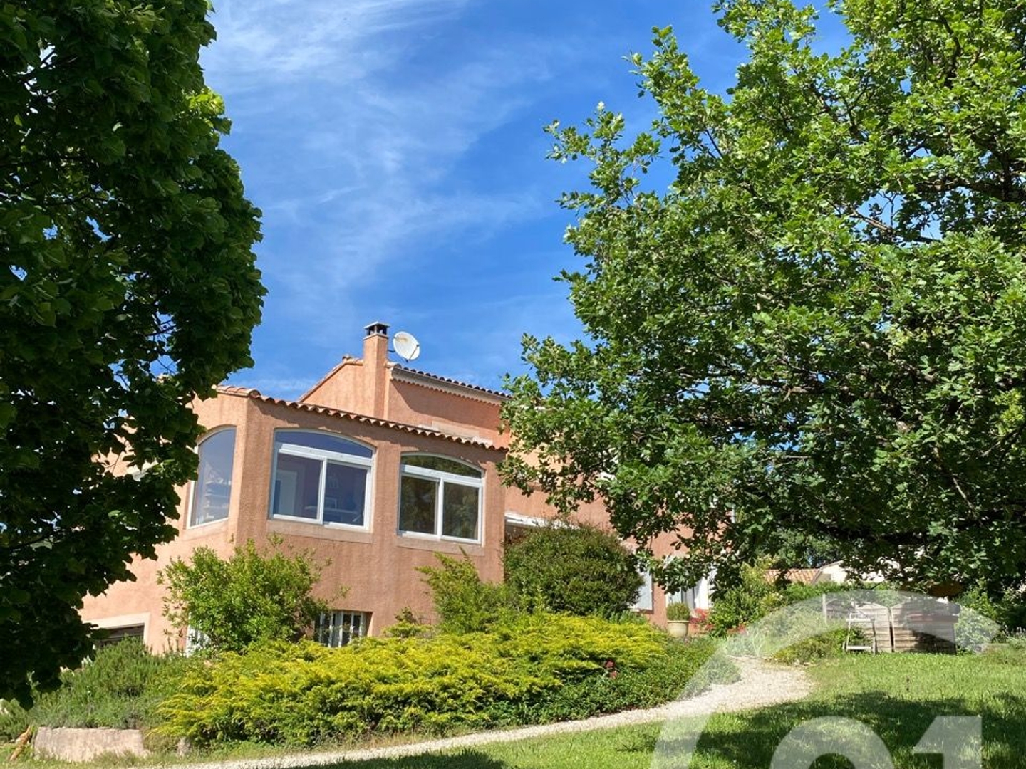 Maison à vendre - 7 pièces - 135m2 - Le Brusquet (04420)