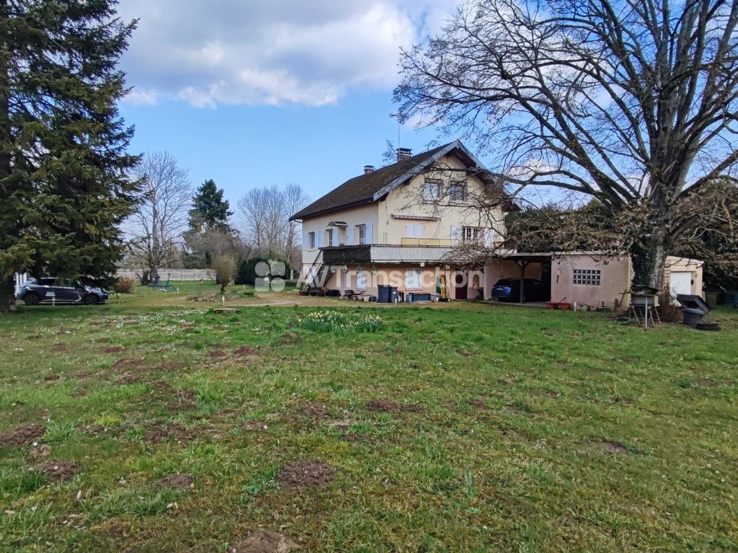 RARE SUR LE SECTEUR – PROPRIÉTÉ ISOLÉE DE 300 M² SUR 76 ares