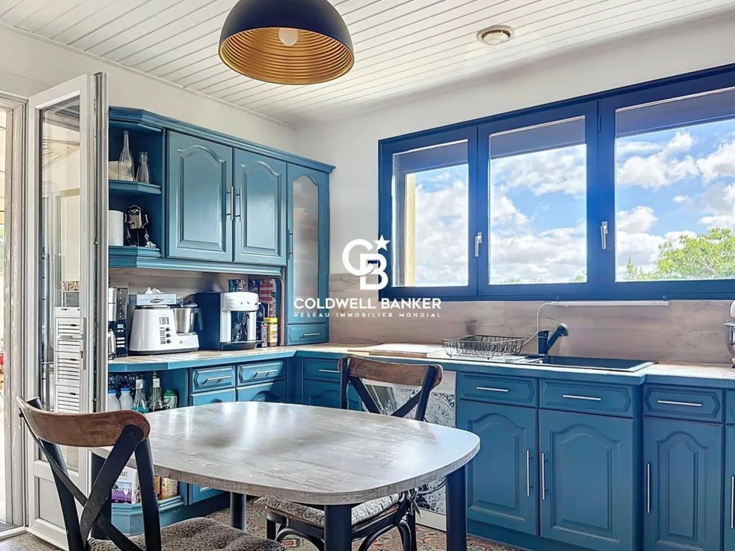 Maison à vendre - 8 pièces - 203m2 - Longeville-Sur-Mer (85560)