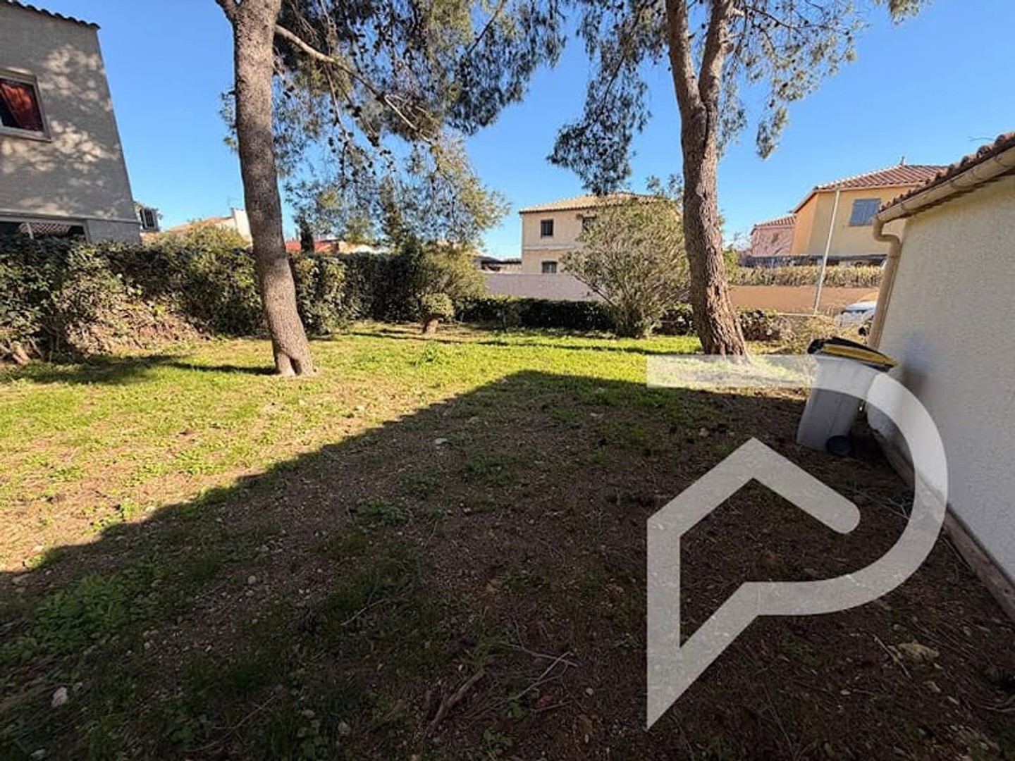 Terrain 315 m²